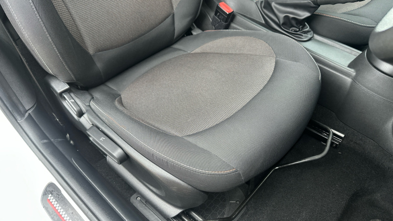 MINI Hatchback 1.5 Cooper 3dr Petrol Hatchback